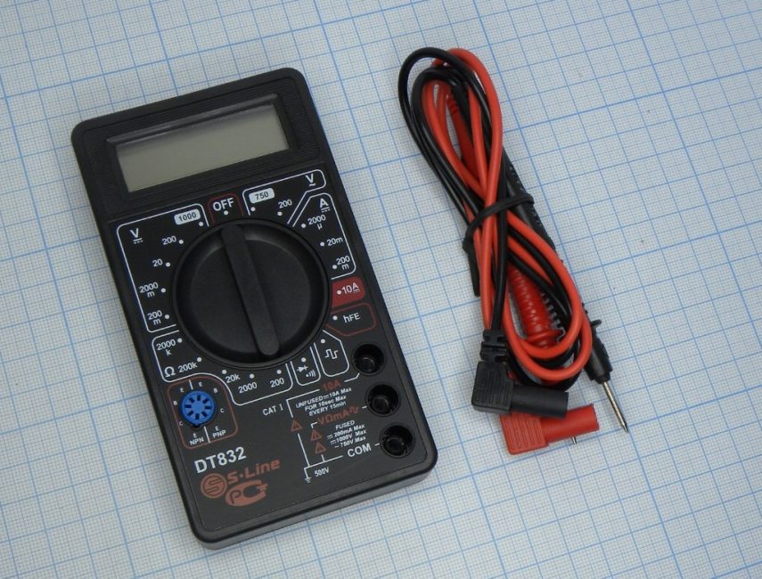 Testeur multimètre