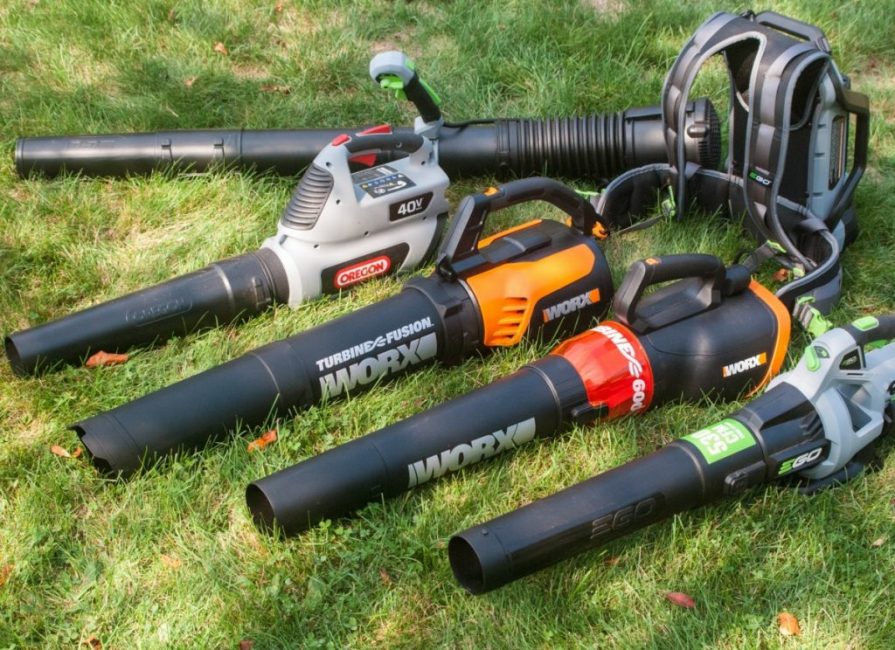 Le poids, la puissance et la facilité d'utilisation sont les principaux critères lors du choix d'un ventilateur fiable pour le jardin