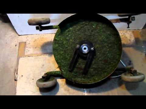 [VIDÉO] Tondeuse à gazon DIY