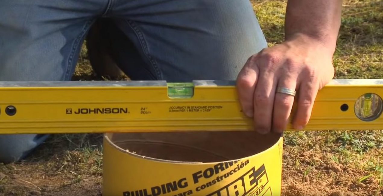 Nivellement de coffrage avec un niveau