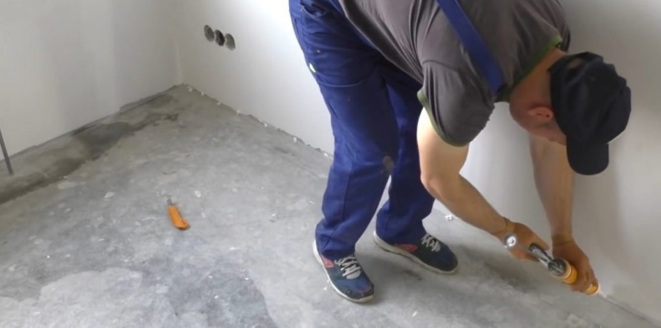 La colle est appliquée ponctuellement