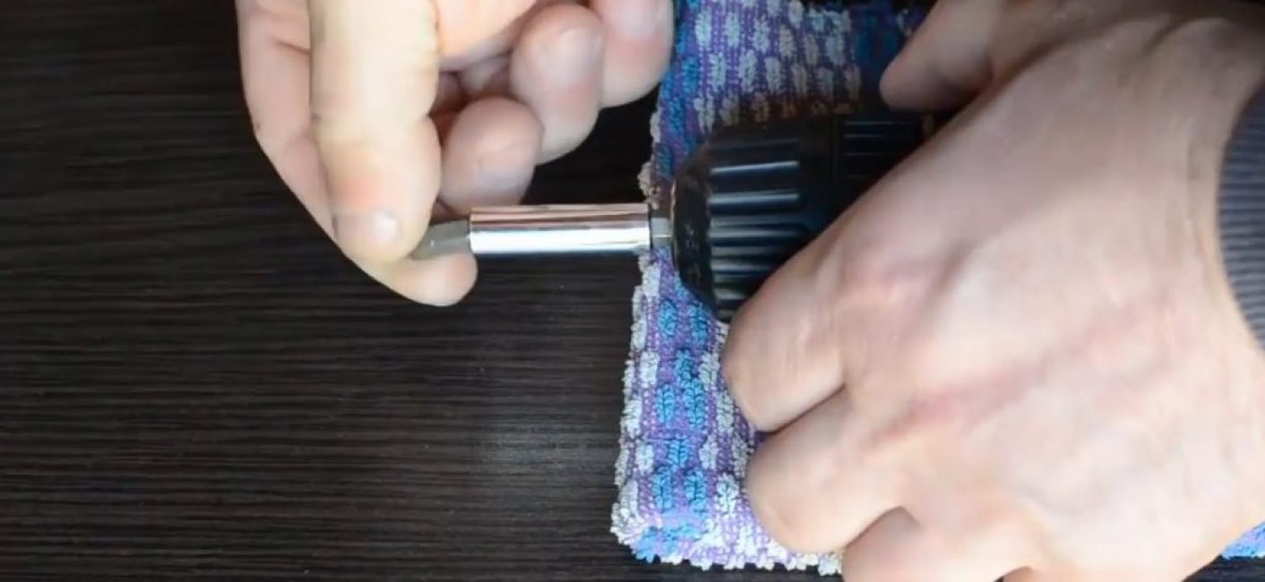 Installer un peu dans un tournevis