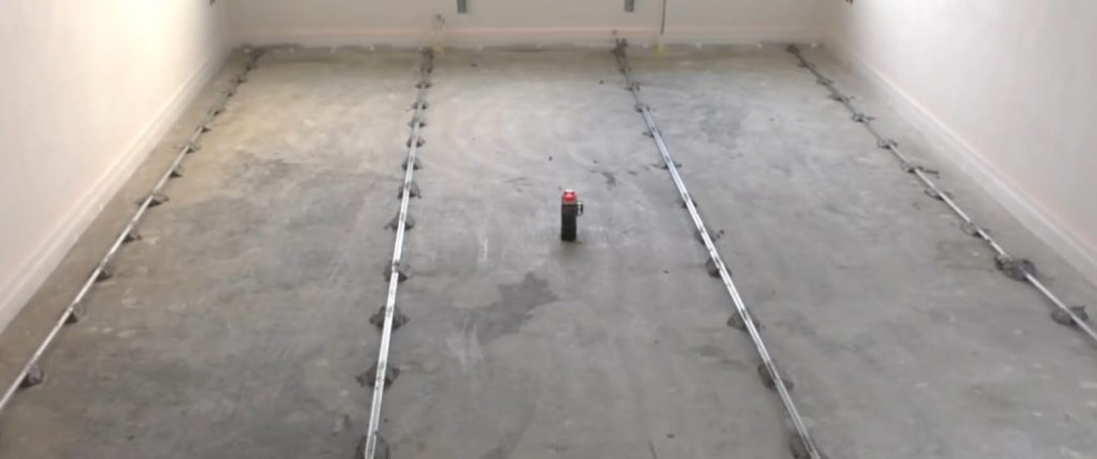 Le mélange de gypse monte rapidement