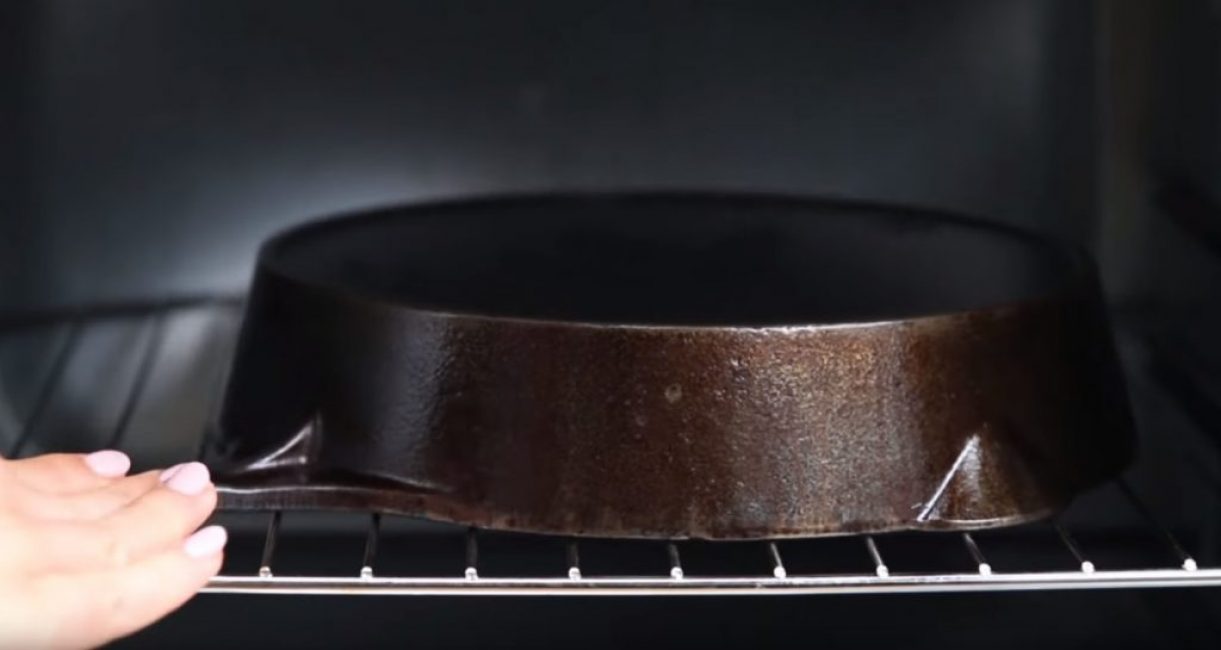 Mettre la poêle au four