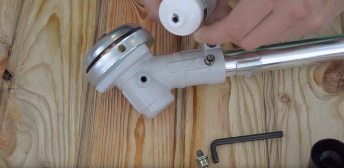 Le diamètre du tube de lubrifiant ne correspond pas au diamètre de la boîte de vitesses