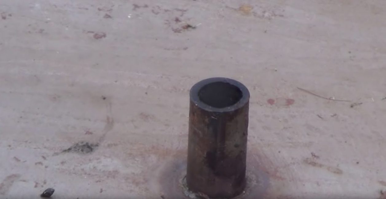 Fumée d'un trou dans le couvercle