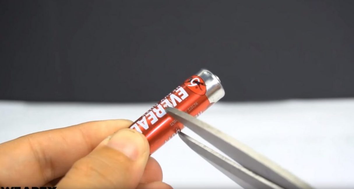 La position des ciseaux au début du mouvement