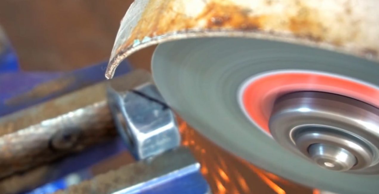 Nous coupons selon le balisage