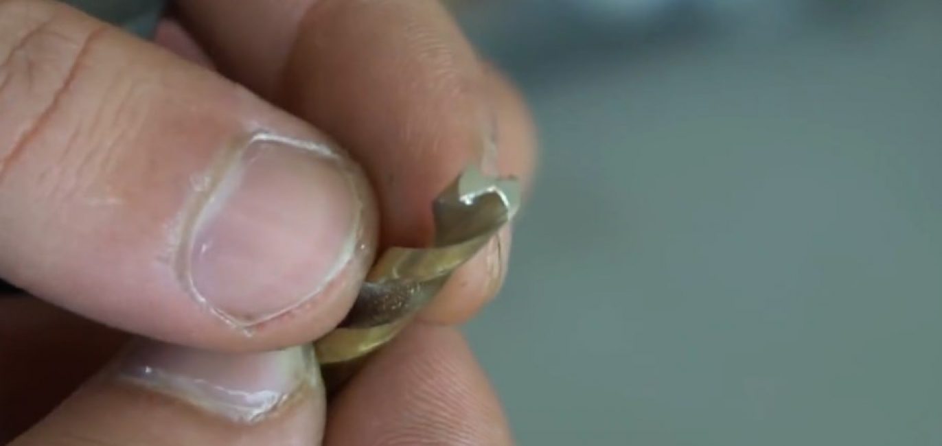 Affûtage du foret terminé