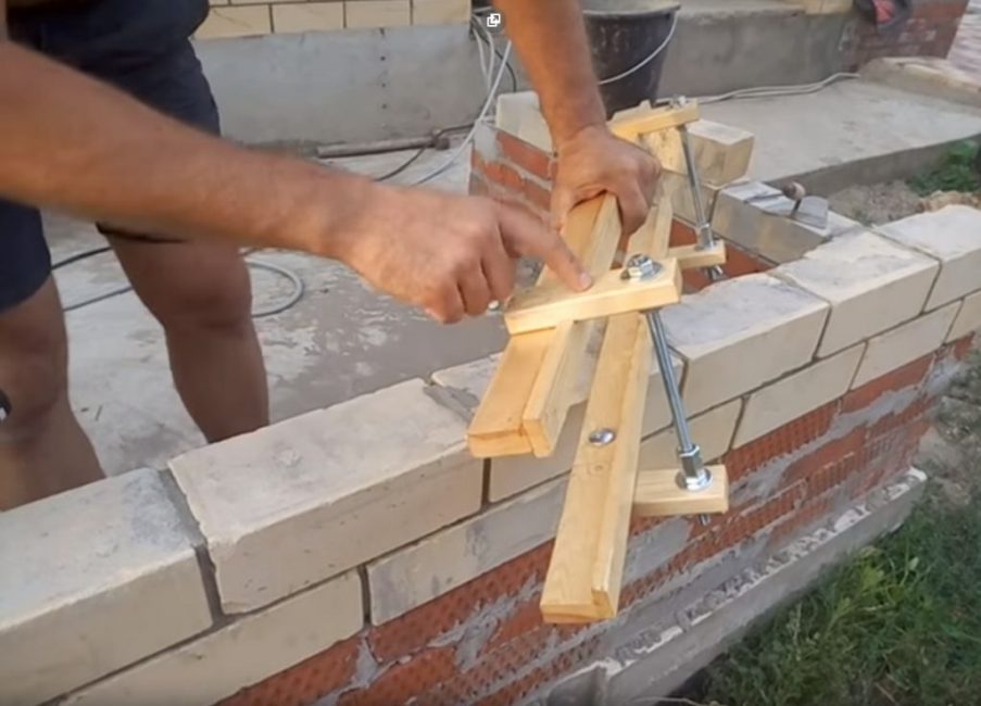 La conception de l'appareil pour la maçonnerie