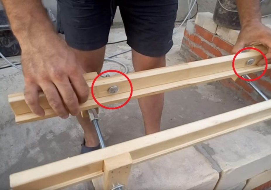 Il est recommandé d'utiliser des boulons à tête large (au moins 20 mm)
