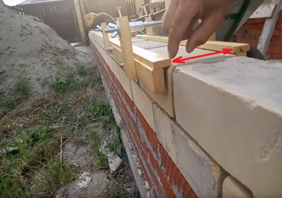 Largeur de couture avec une rondelle supplémentaire sous le chapeau