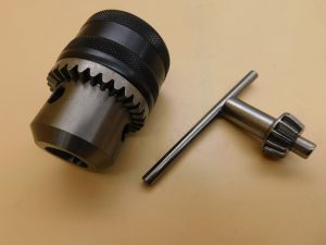 Comment fabriquer une clé pratique pour un mandrin de perceuse : une astuce simple