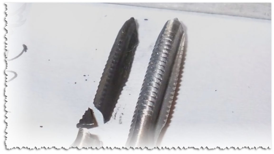 L'acier à outils résiste à la mécanique, mais pas à la chimie