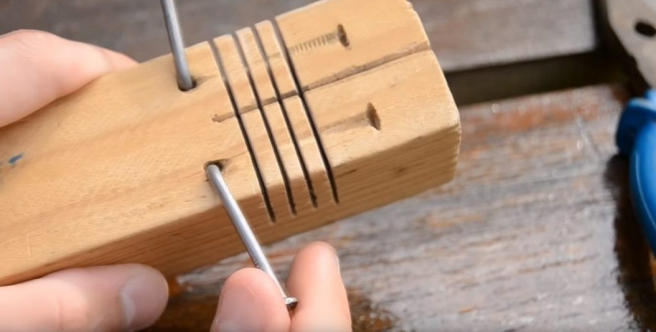 Pose de clous de fixation