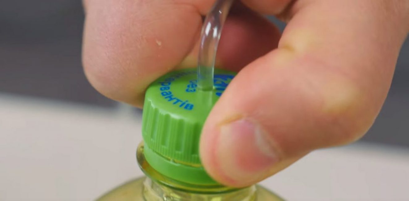 Bouchon à vis sur grand flacon