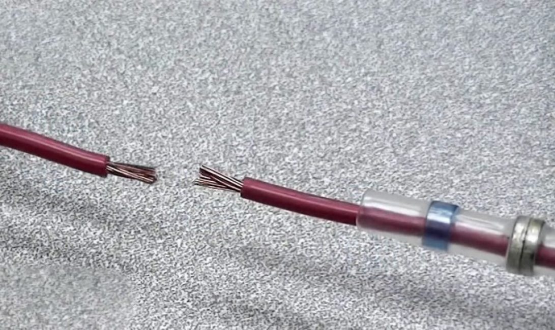 Nous mettons un tube sur un fil