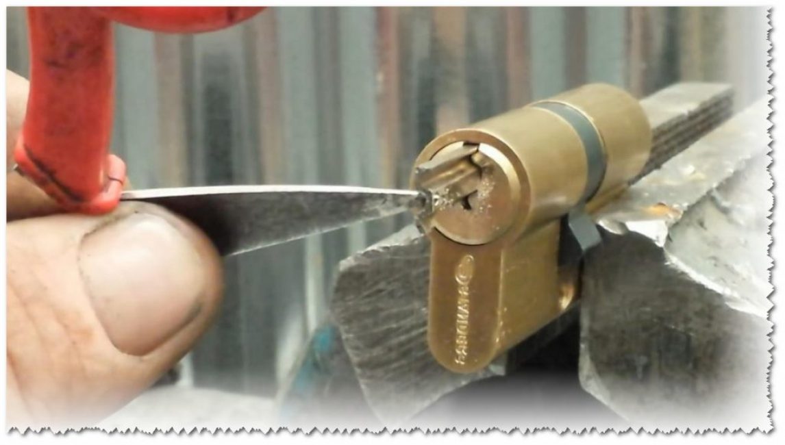 Source : https://youtu.be/PyROUH2IETM