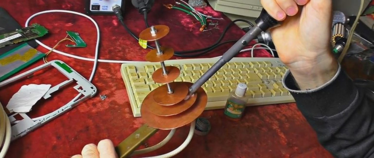 Un peu de flux et de soudure