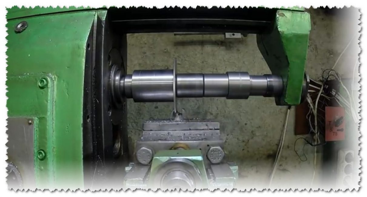 Nous faisons une coupe avec la largeur de la taille du côté du carré