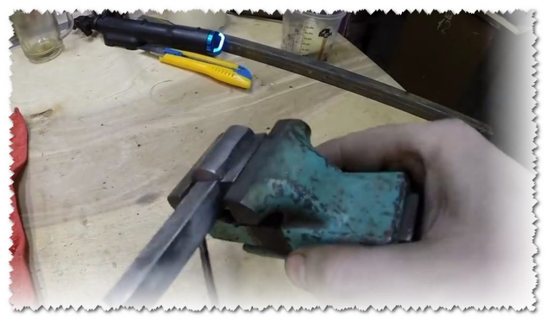 Fixation de la pièce dans un étau