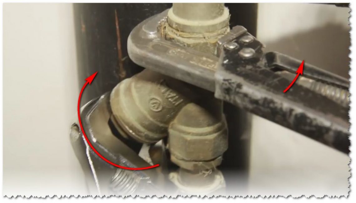 La force est appliquée aux touches en même temps