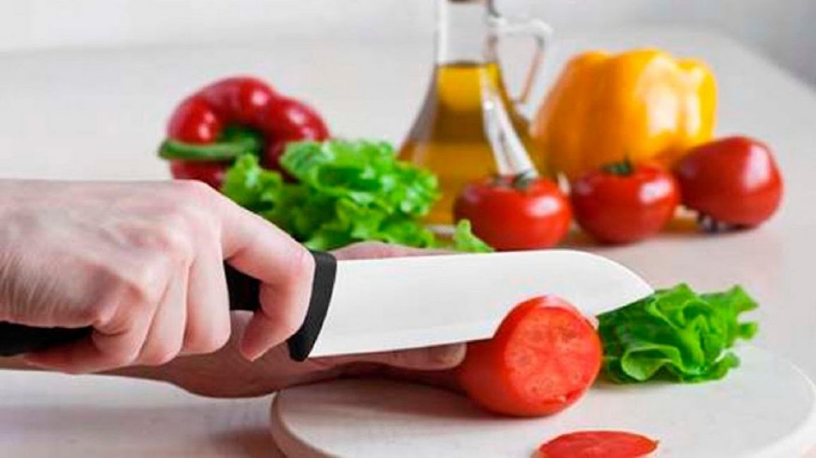 Une lame tranchante permet non seulement d'améliorer l'apparence des plats, mais également d'accélérer considérablement le processus de cuisson.