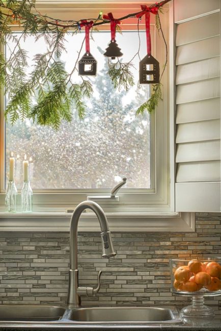 Verdure, rubans, décorations préférées - la recette parfaite pour un beau décor