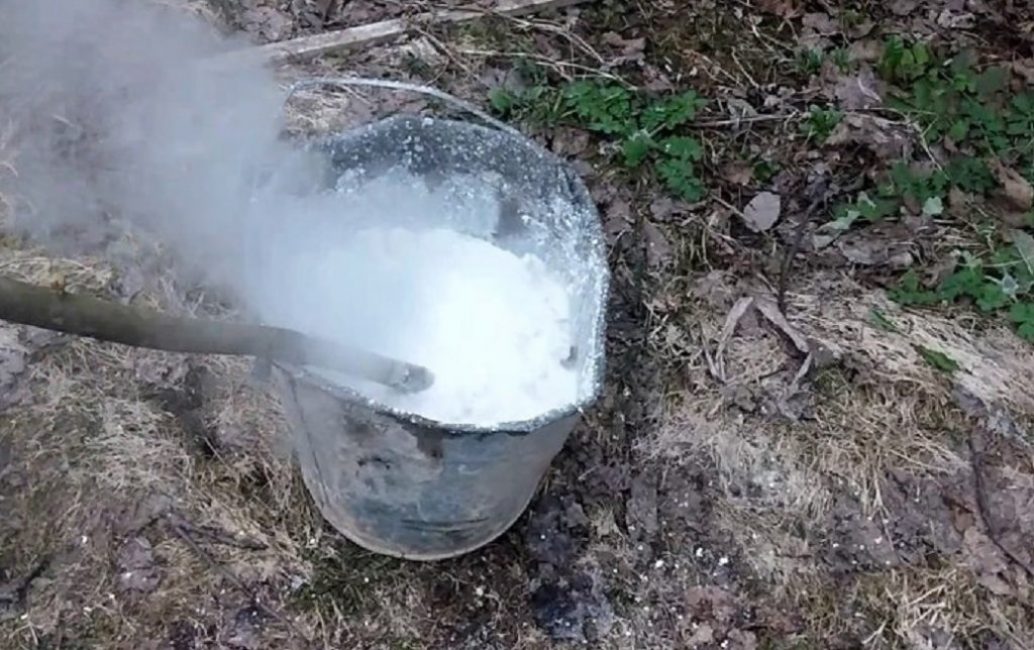 Chaux éteinte pour la préparation du lait de chaux