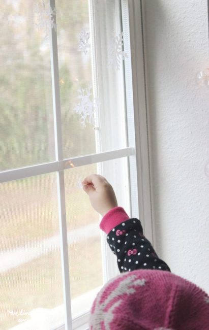 Les décorations de bricolage semblent plus faites maison que achetées en magasin.