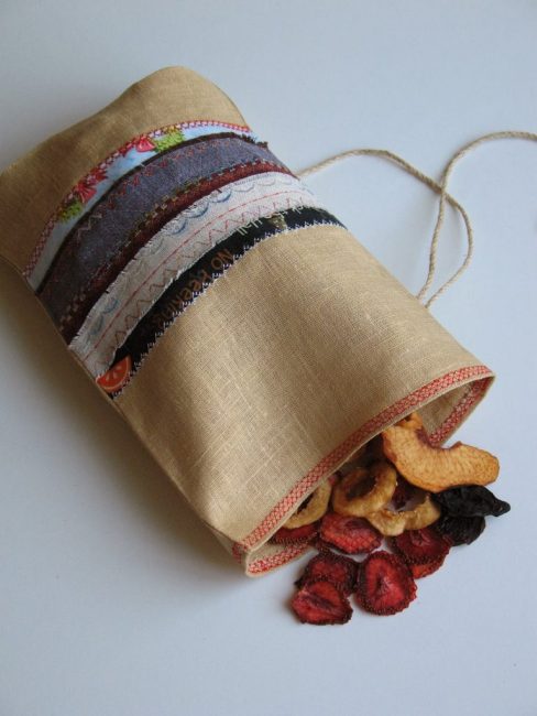 Petits sacs pour emballer et conserver les fruits secs