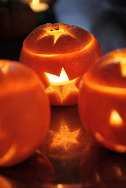 Les agrumes créent un éclairage vibrant et ajoutent un parfum étonnant à une pièce.