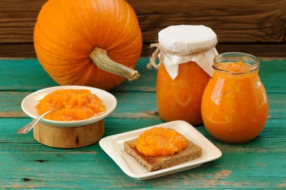 La purée de citrouille est non seulement savoureuse, mais aussi saine