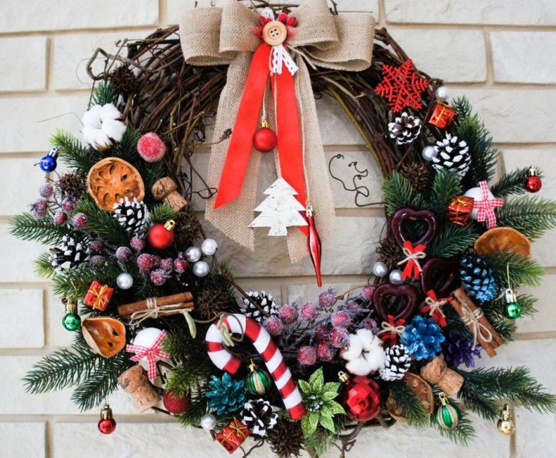 décoration de la porte d'entrée