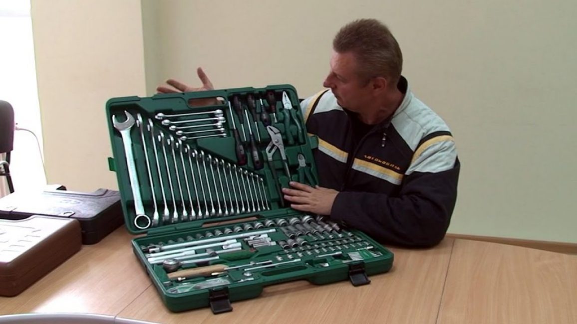 Ensemble d'outils automatiques