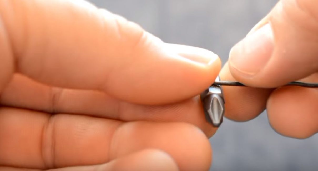 Nous enroulons le fil