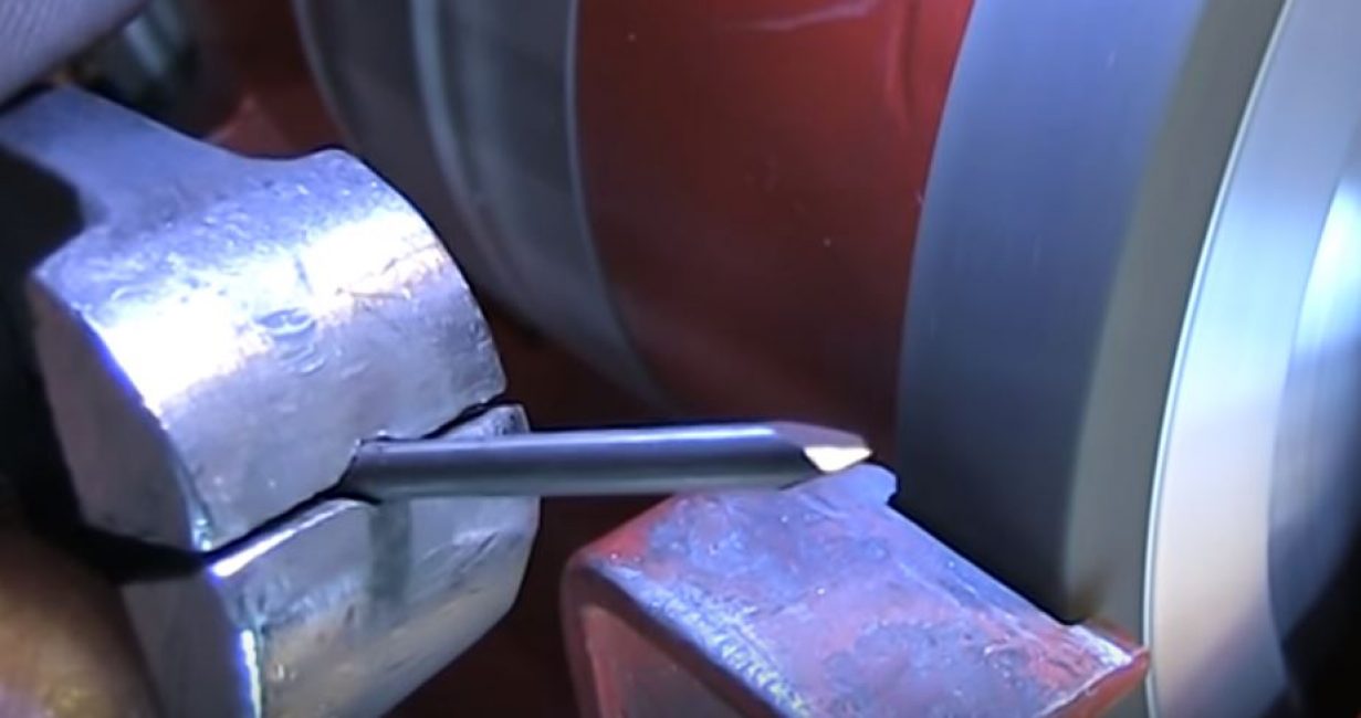 nous broyons des biseaux