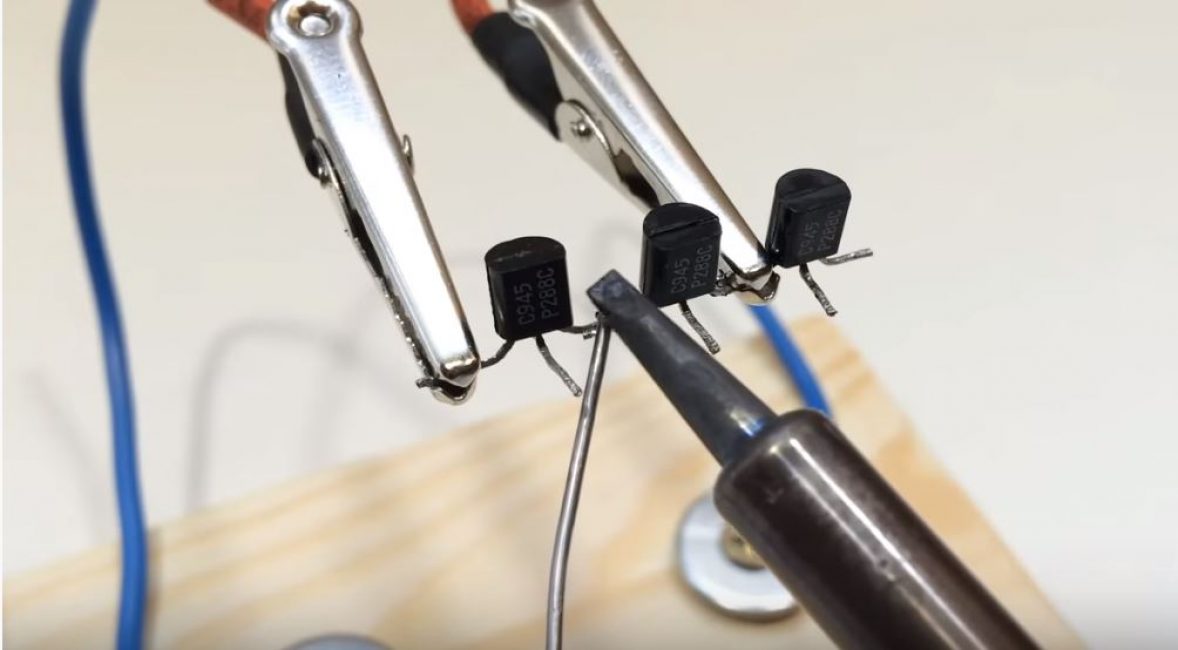 Souder le troisième