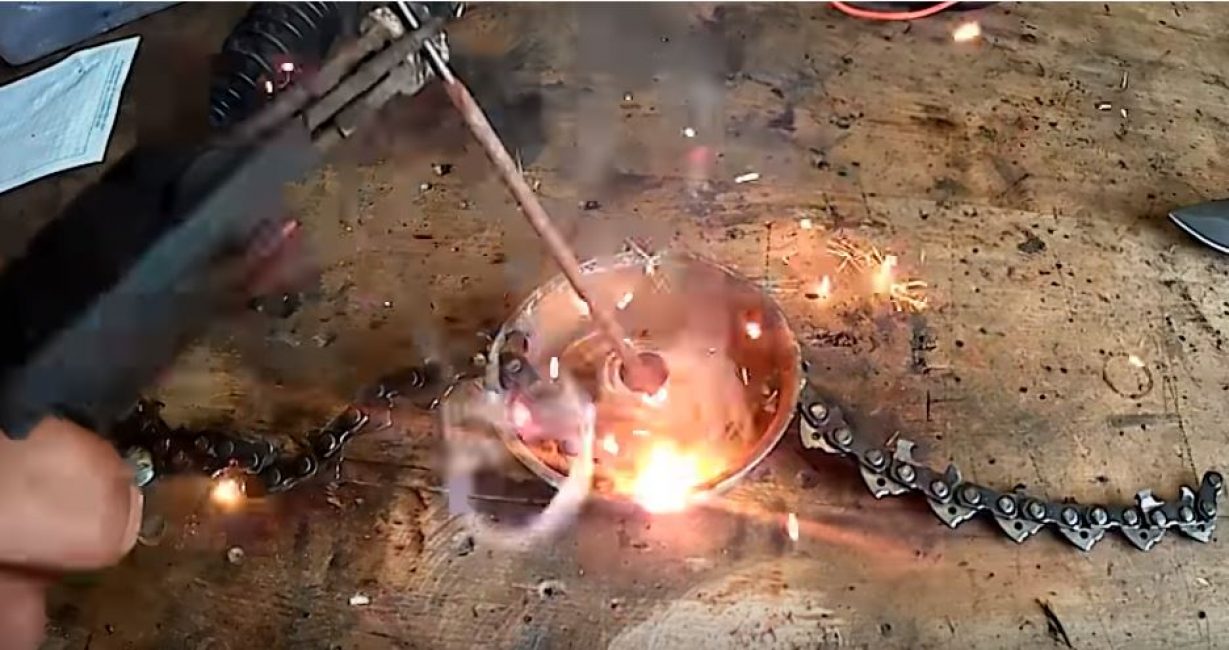 Nous soudons la chaîne