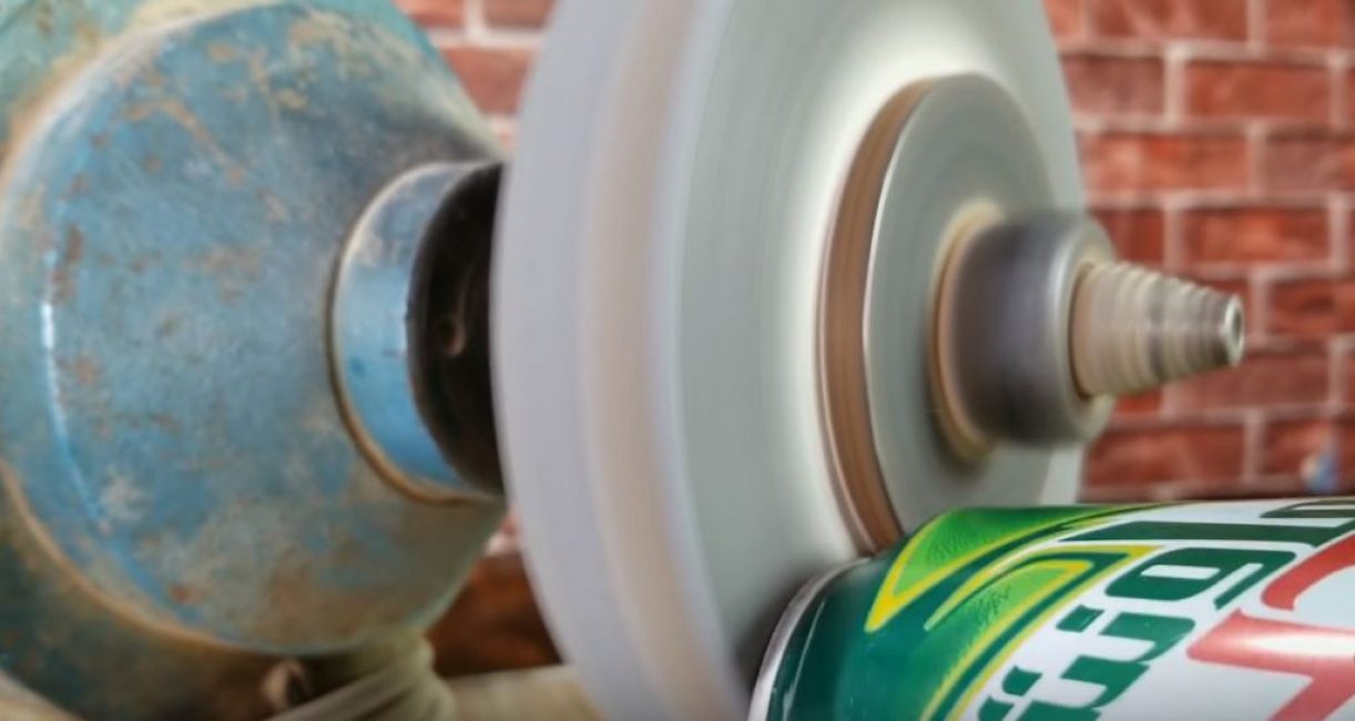 Nous broyons la couverture