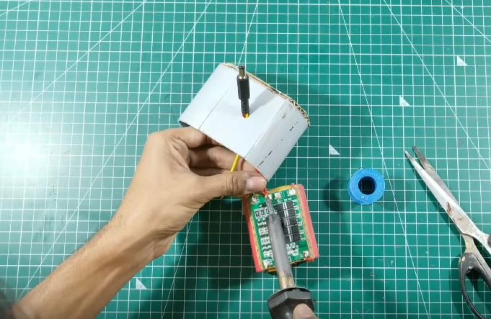 Assemblage de la prise