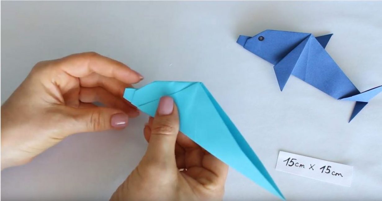 Nous plions toute notre pièce en deux