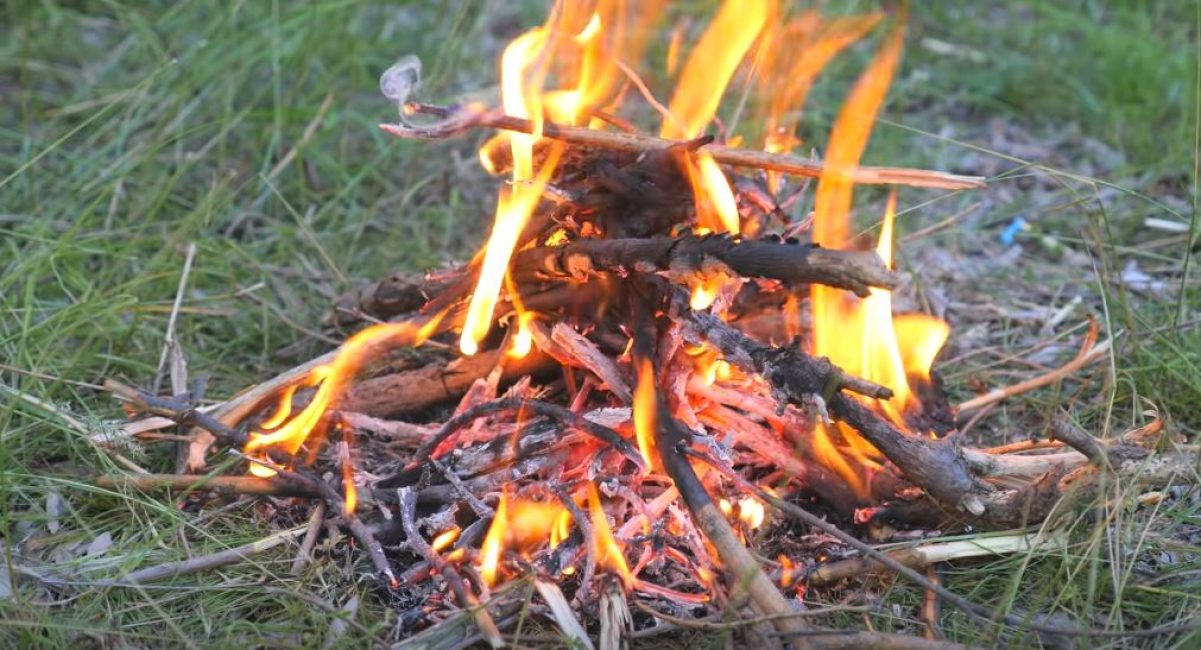 Nous allumons un feu