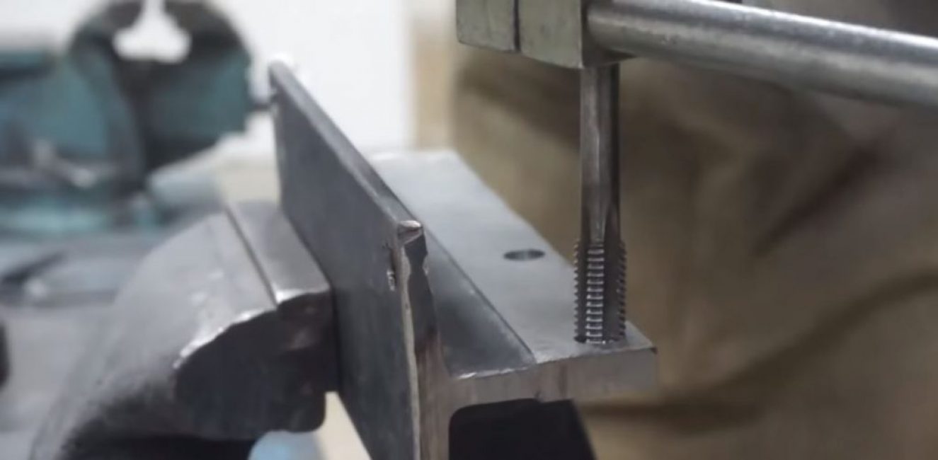 Nous enroulons le fil