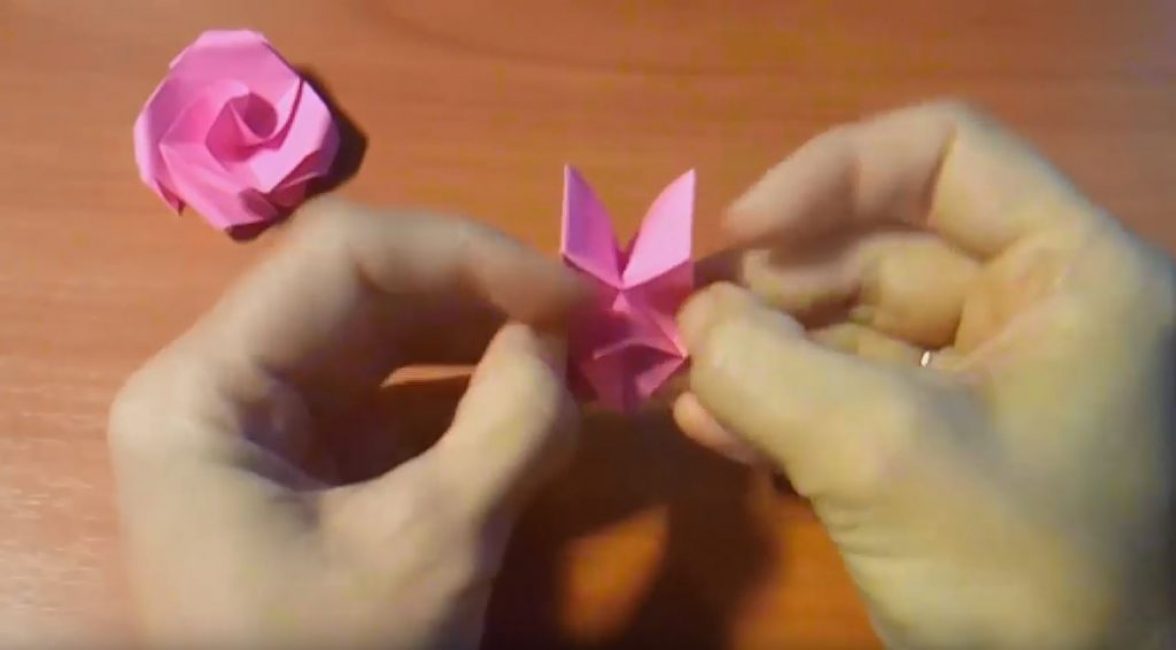 Élargir le bas de la rose