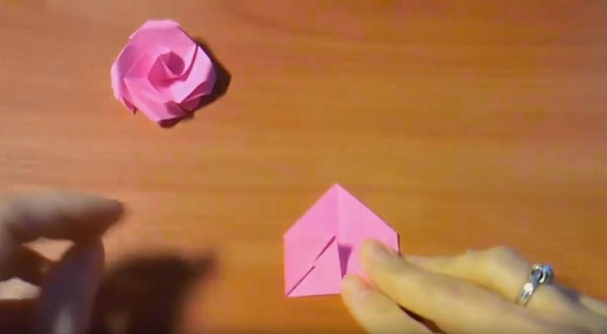 rabattre les coins vers le centre