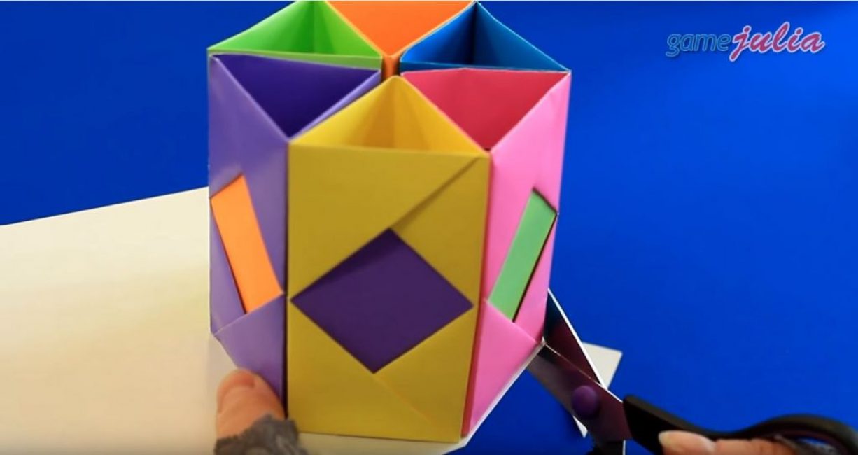 Lorsque la colle a séché, coupez tout l'excédent