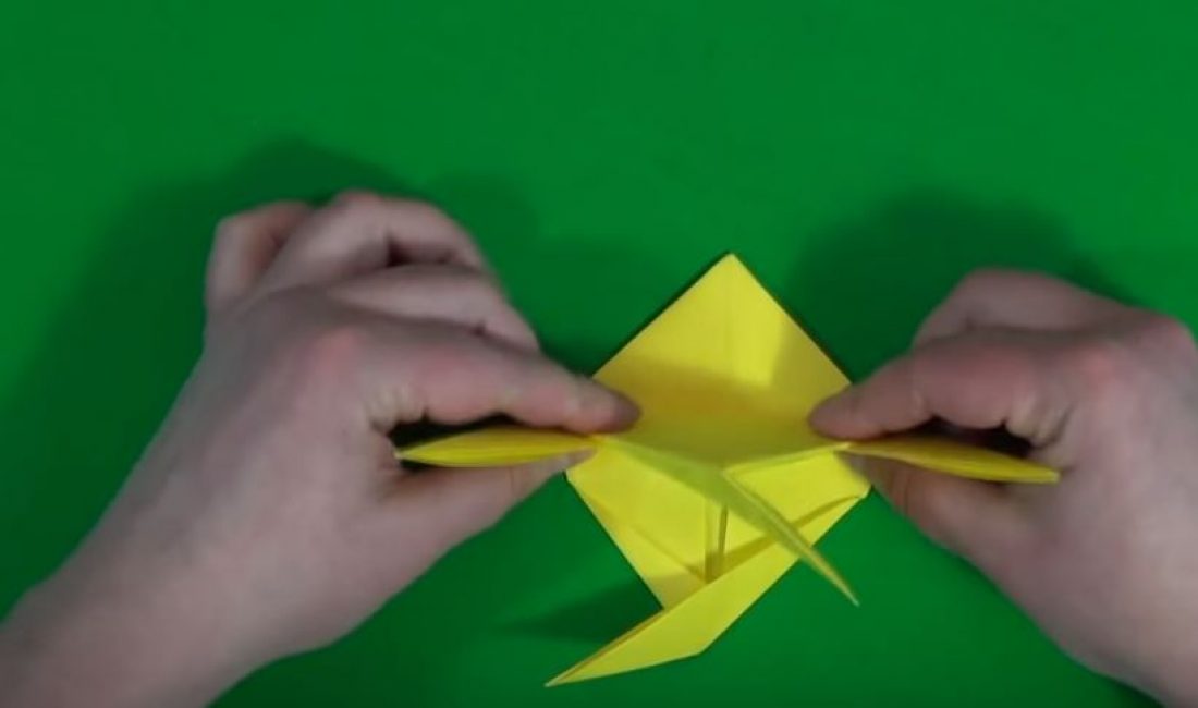 Pliez le haut en deux