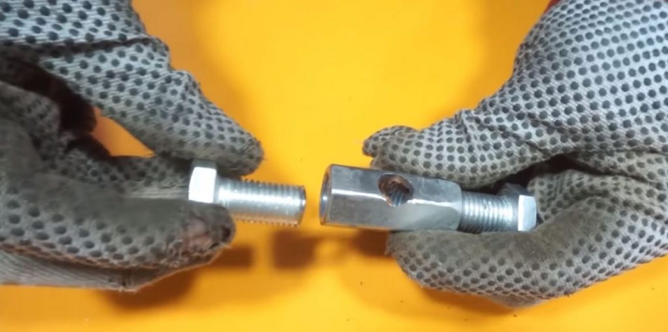 Nous insérons les boulons