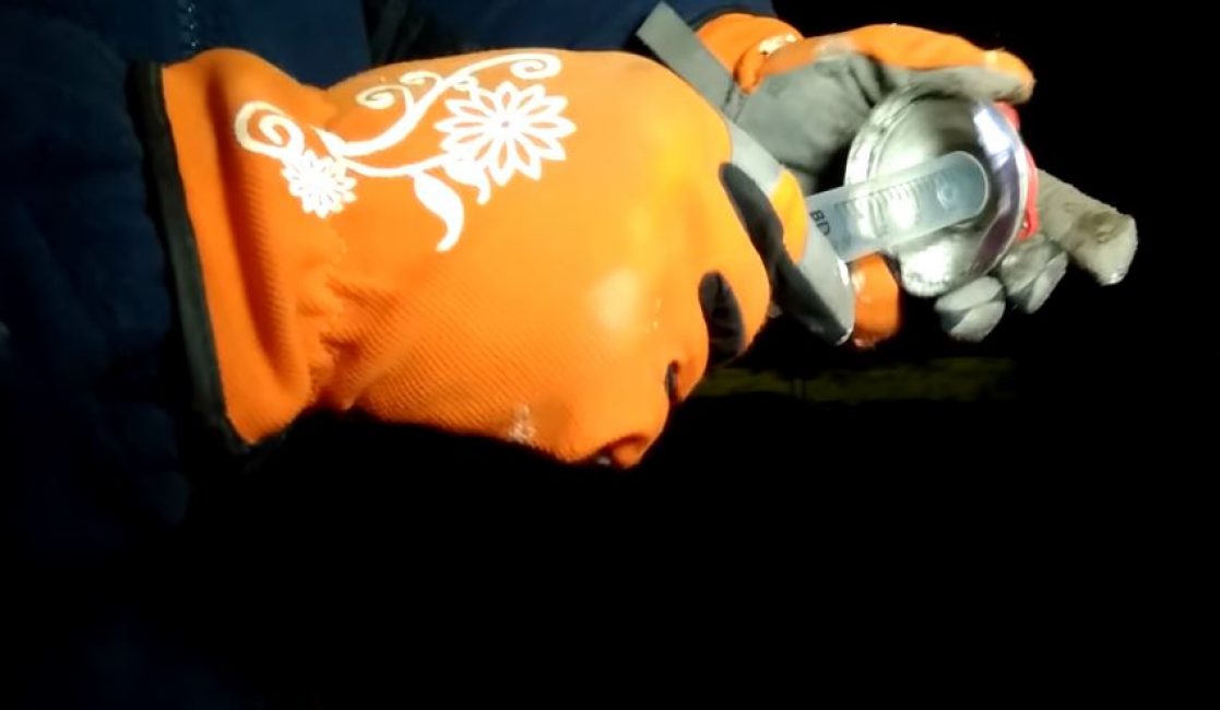 Nous insérons la seringue